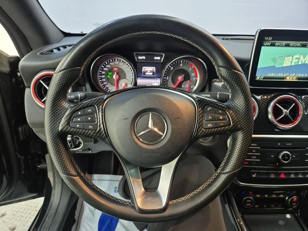 Mercedes Benz CLA Class - Vista 9