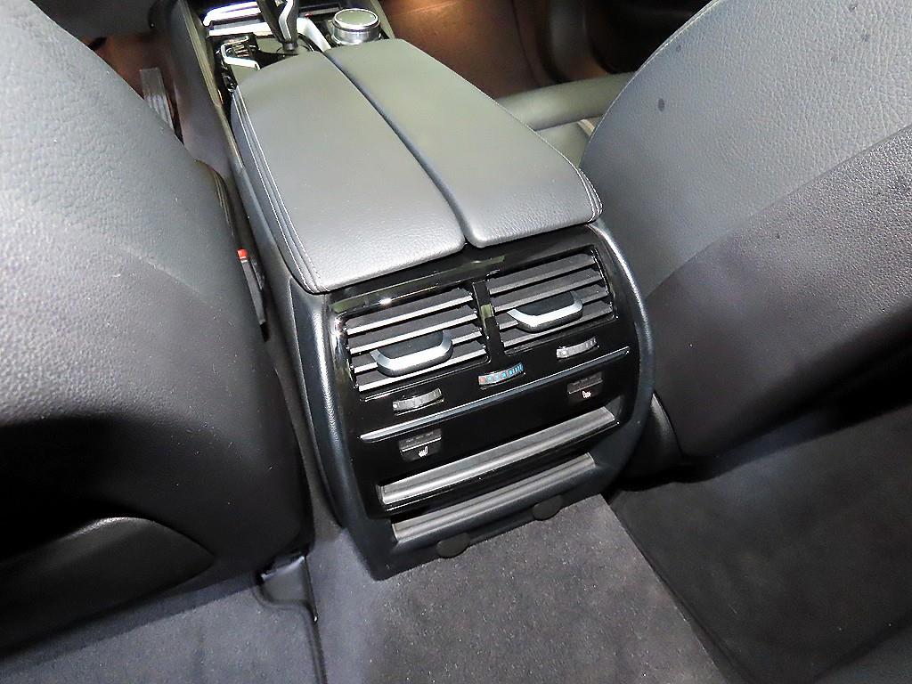 BMW 5 Series 2019 Negro - Importación desde Corea - HF Imports Iquique - Foto 15