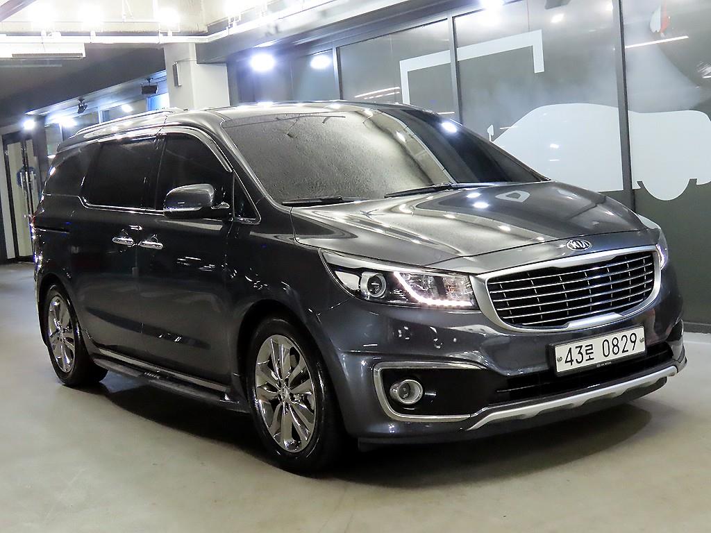 KIA Carnival 2016 Gris - Importación desde Corea - HF Imports Iquique - Foto 1