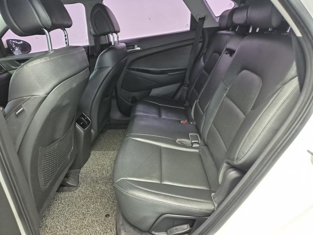 HYUNDAI Tucson - Vista 11