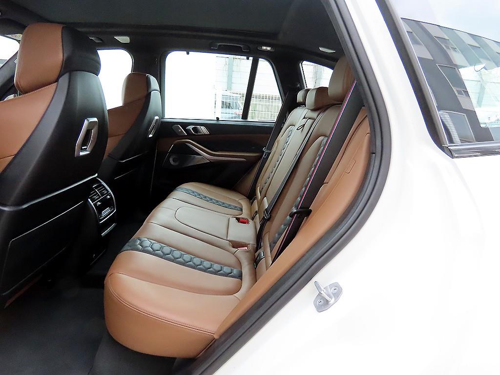 BMW X5M - Vista 6