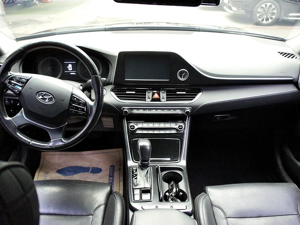 HYUNDAI Grandeur 2018 Negro - Importación desde Corea - HF Imports Iquique - Foto 7