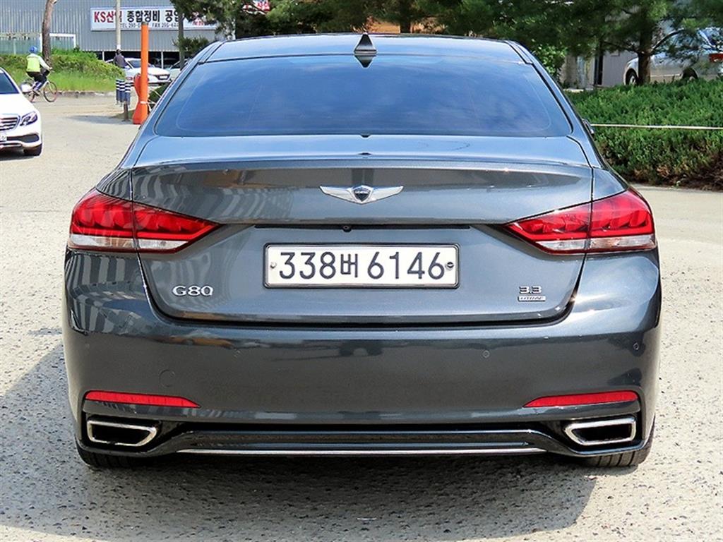 Genesis G80 - Vista 4
