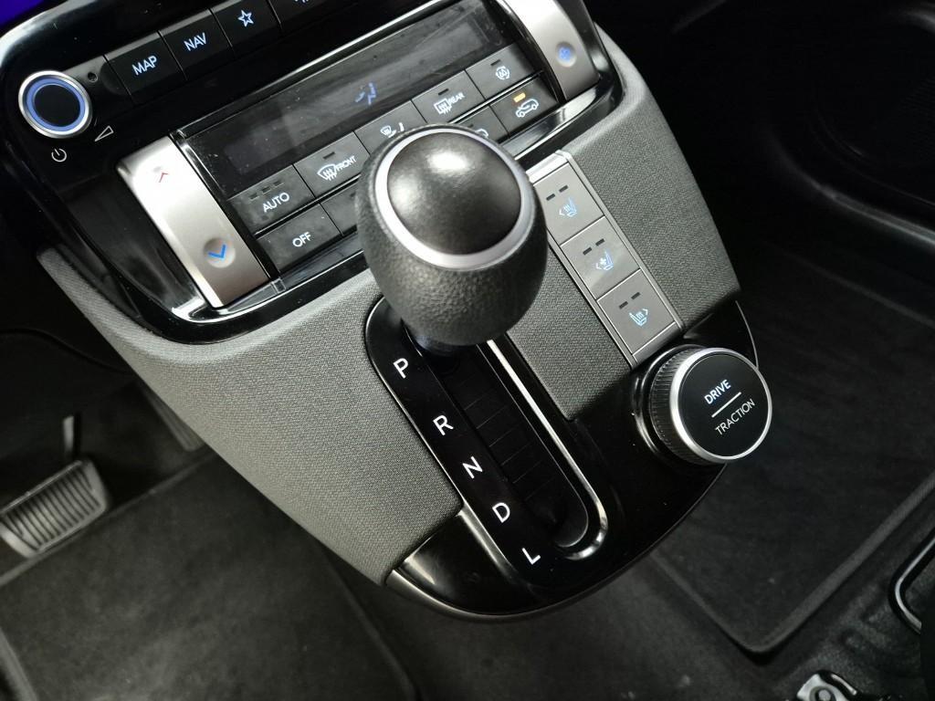 HYUNDAI Casper - Vista 8