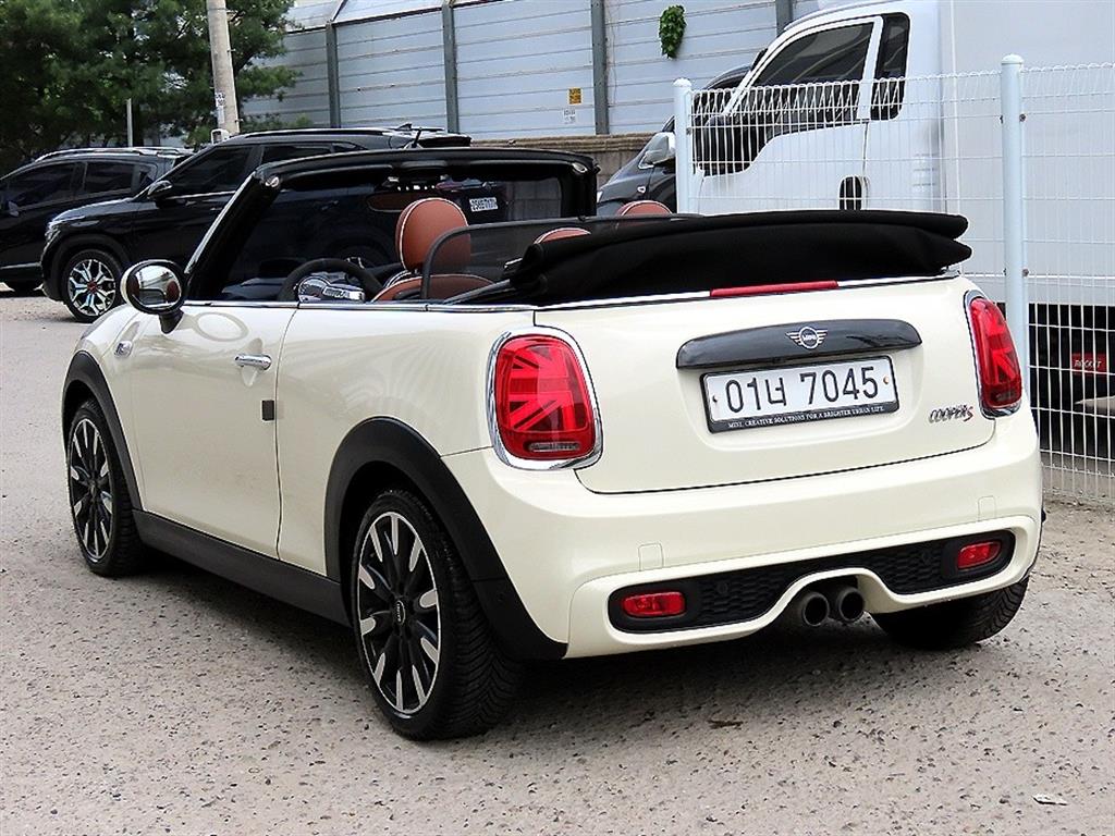 Mini Cooper Convertible - Vista 7