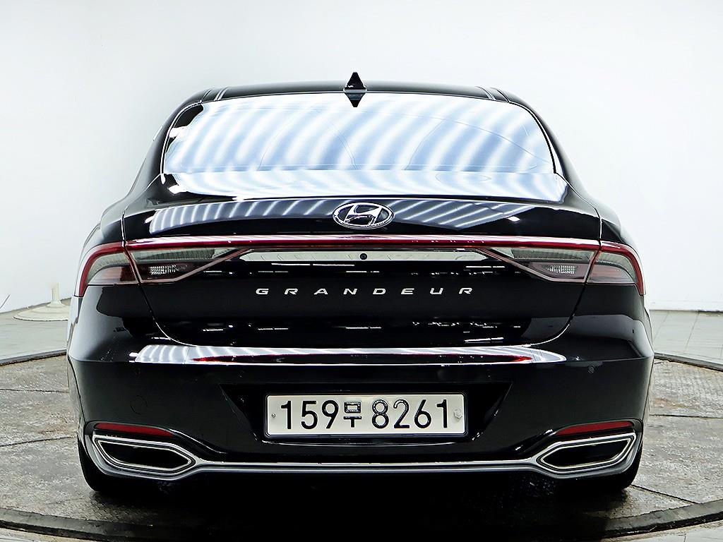 HYUNDAI Grandeur - Vista 5