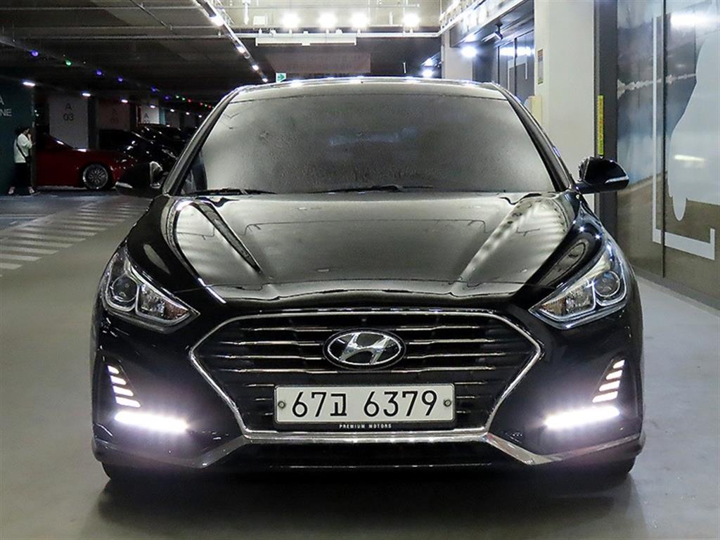HYUNDAI Sonata - Vista 2