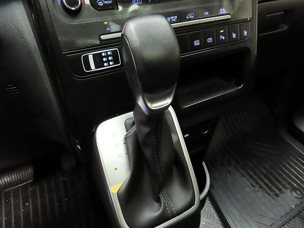HYUNDAI Staria - Vista 10