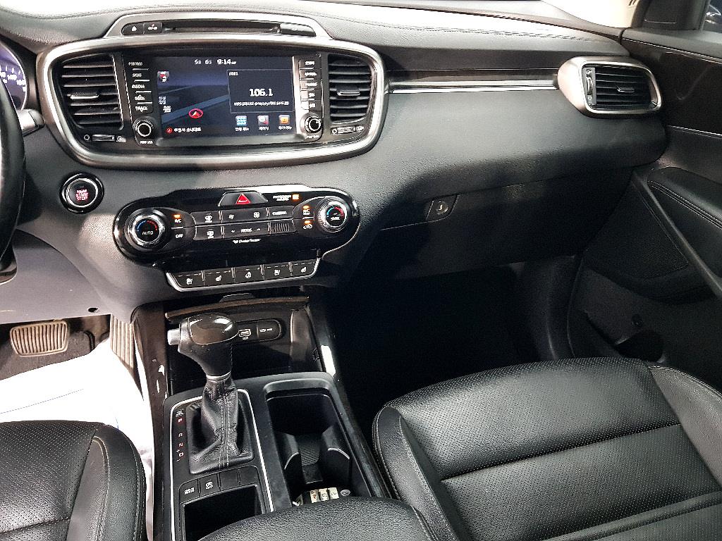 KIA Sorento - Vista 10