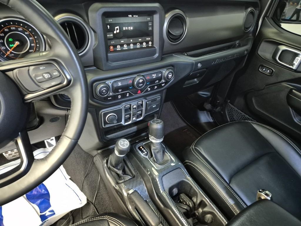 Jeep Wrangler - Vista 10