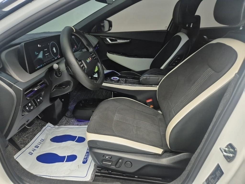 KIA EV6 - Vista 11