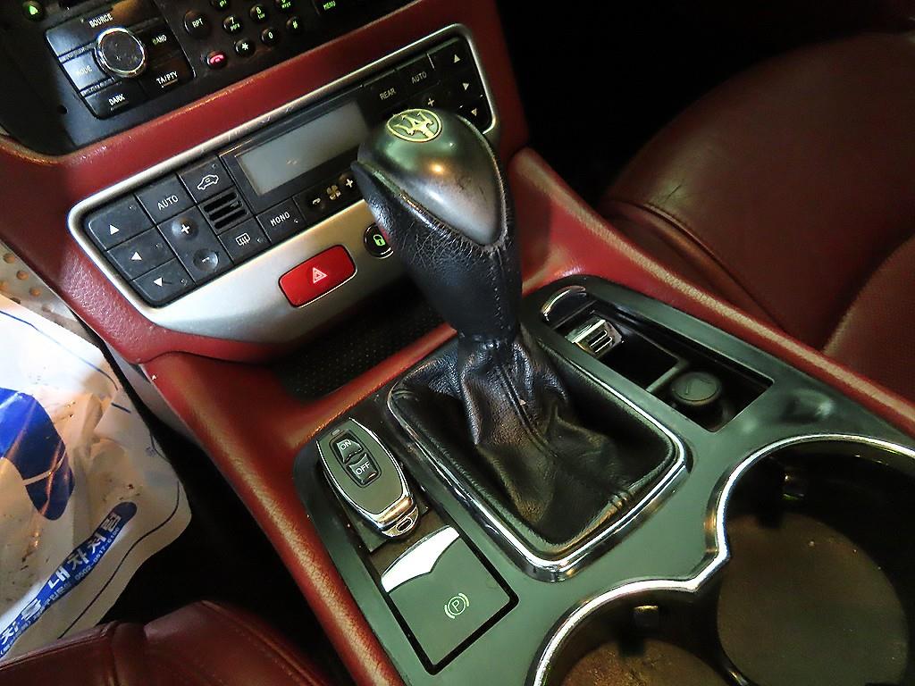 Maserati Gran Turismo - Vista 12