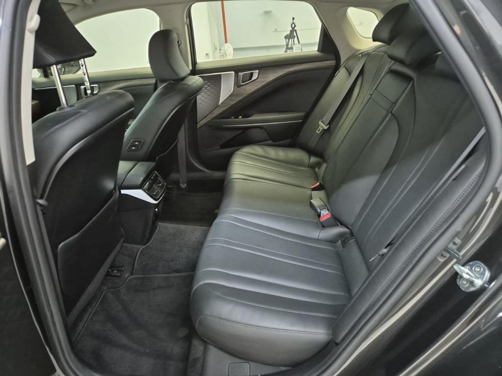 KIA K8 - Vista 12