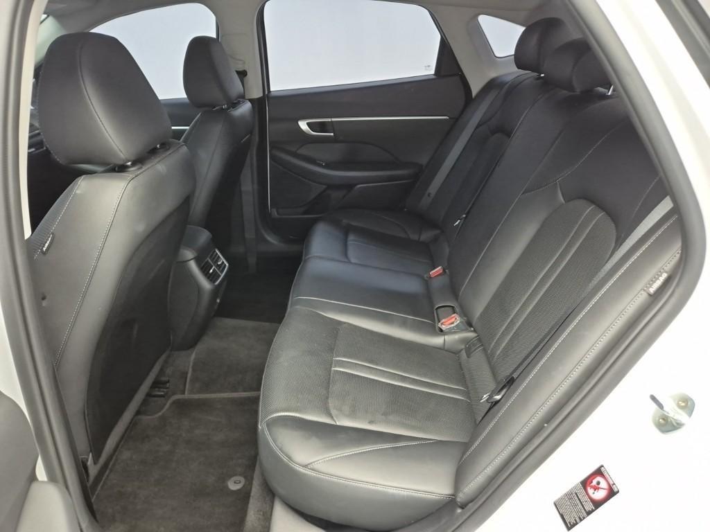 HYUNDAI Sonata - Vista 12