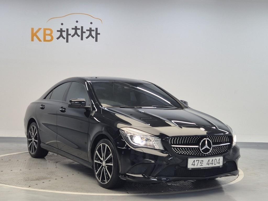 Mercedes Benz CLA Class - Vista 4