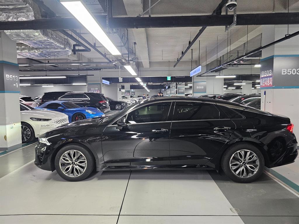 KIA K5 2022 Negro - Importación desde Corea - HF Imports Iquique - Foto 16