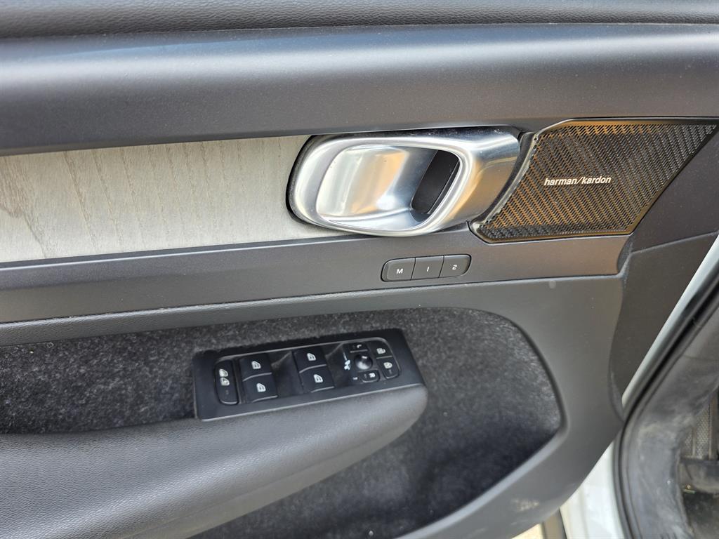 Volvo XC40 - Vista 5