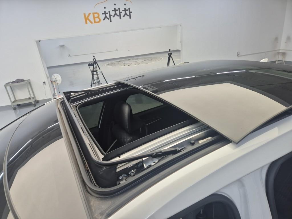 KIA EV6 2022 Blanco - Importación desde Corea - HF Imports Iquique - Foto 13