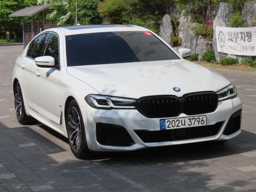 BMW 5 Series - Vista 3