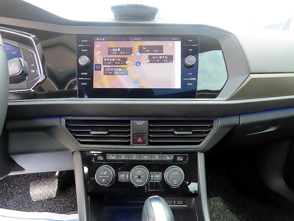 Volkswagen Jetta - Vista 12