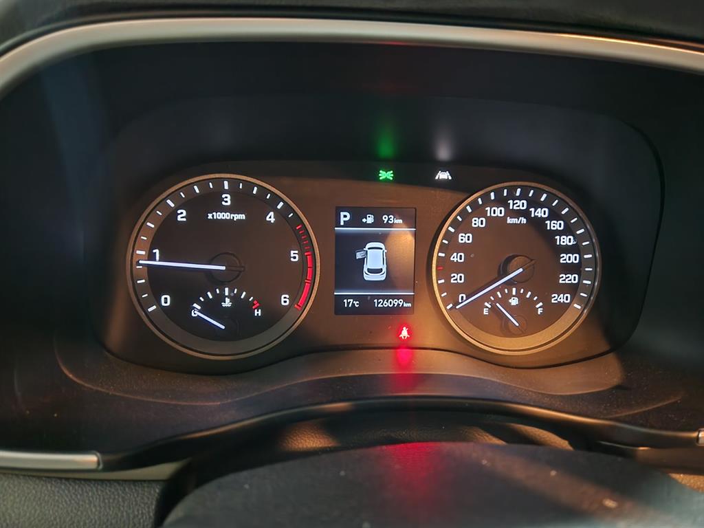 HYUNDAI Tucson - Vista 8