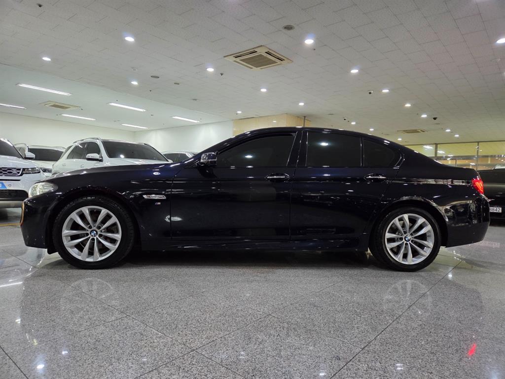 BMW 5 Series - Vista 3