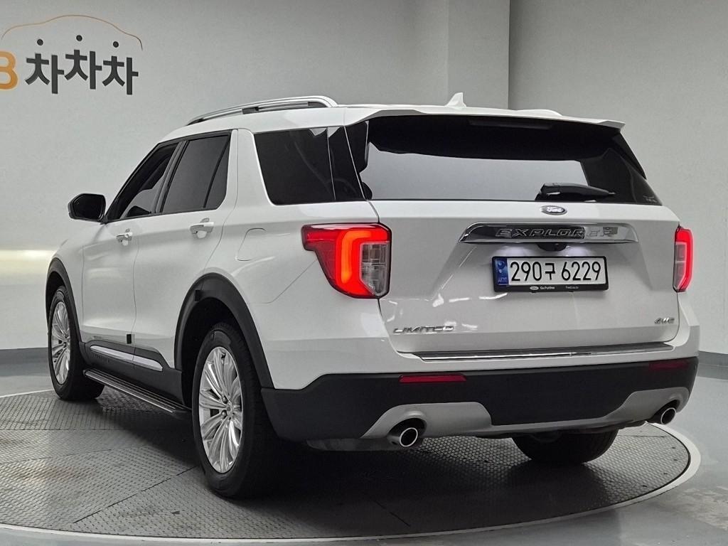 Ford Explorer - Vista 2