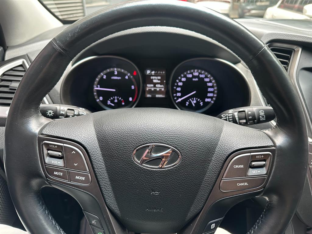 HYUNDAI Santa Fe - Vista 9