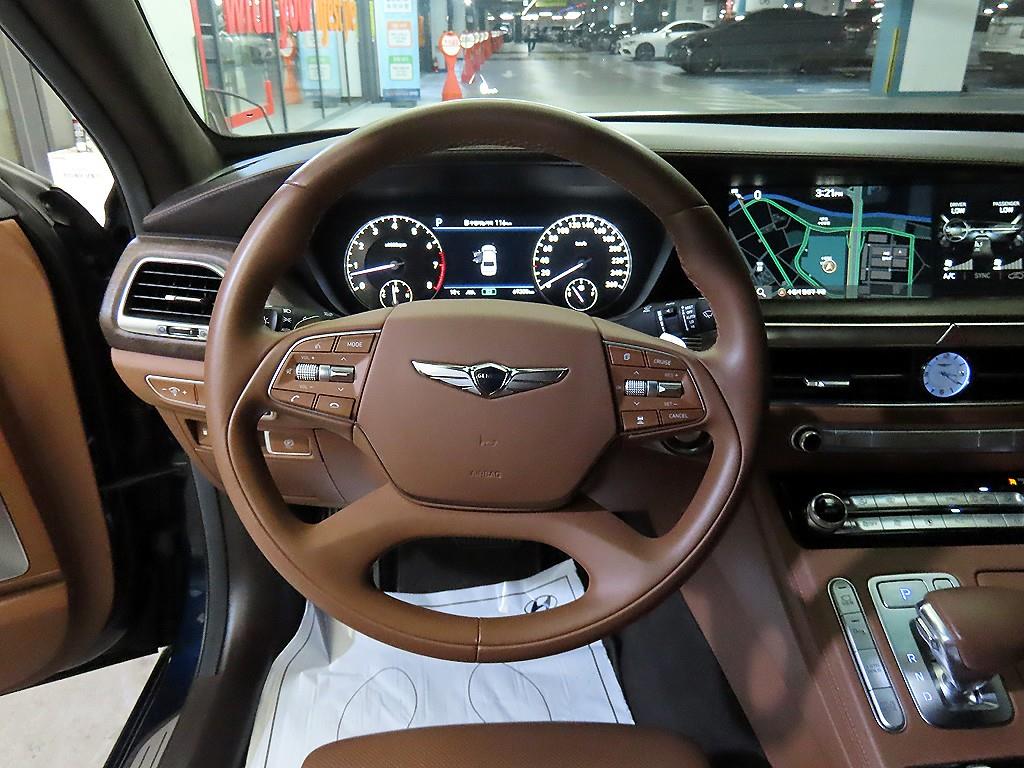 Genesis G90 - Vista 8
