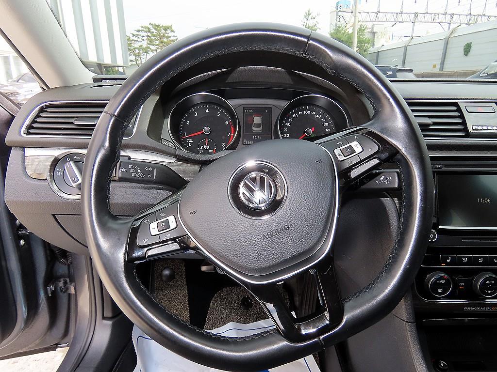 Volkswagen Passat - Vista 8