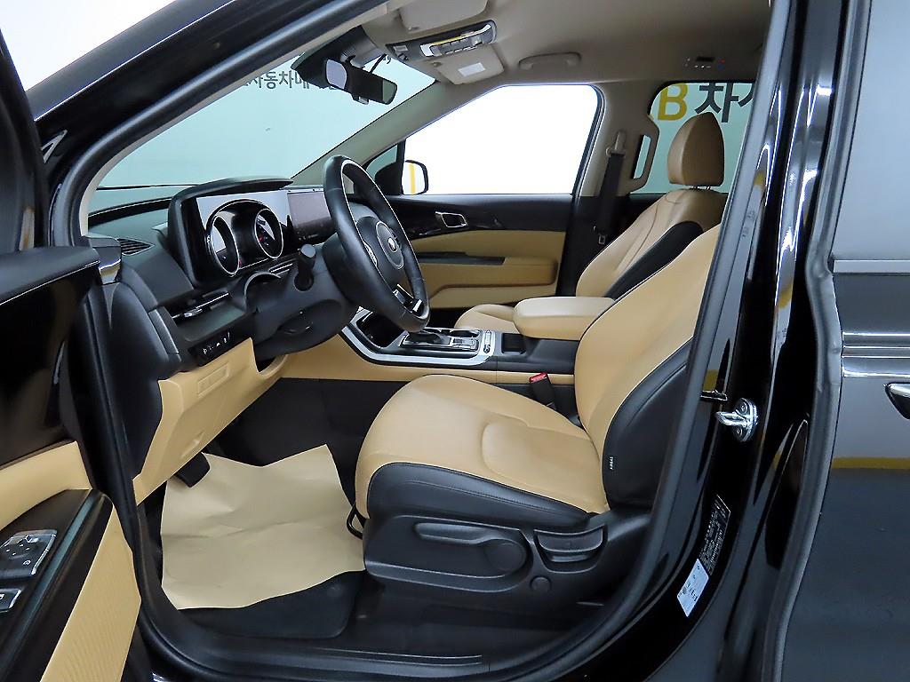KIA Carnival - Vista 5