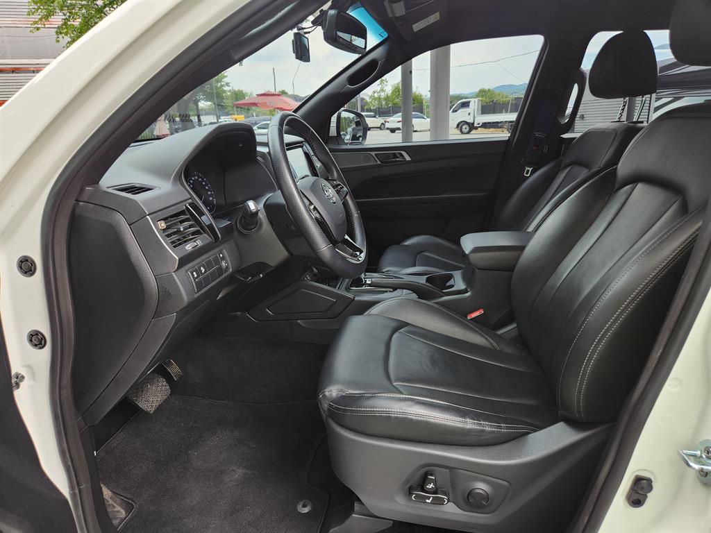 Ssangyong Rexton - Vista 10