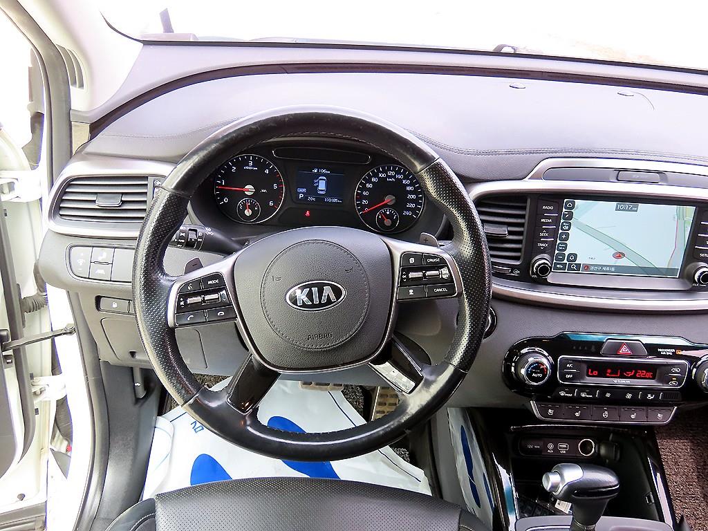 KIA Sorento - Vista 8