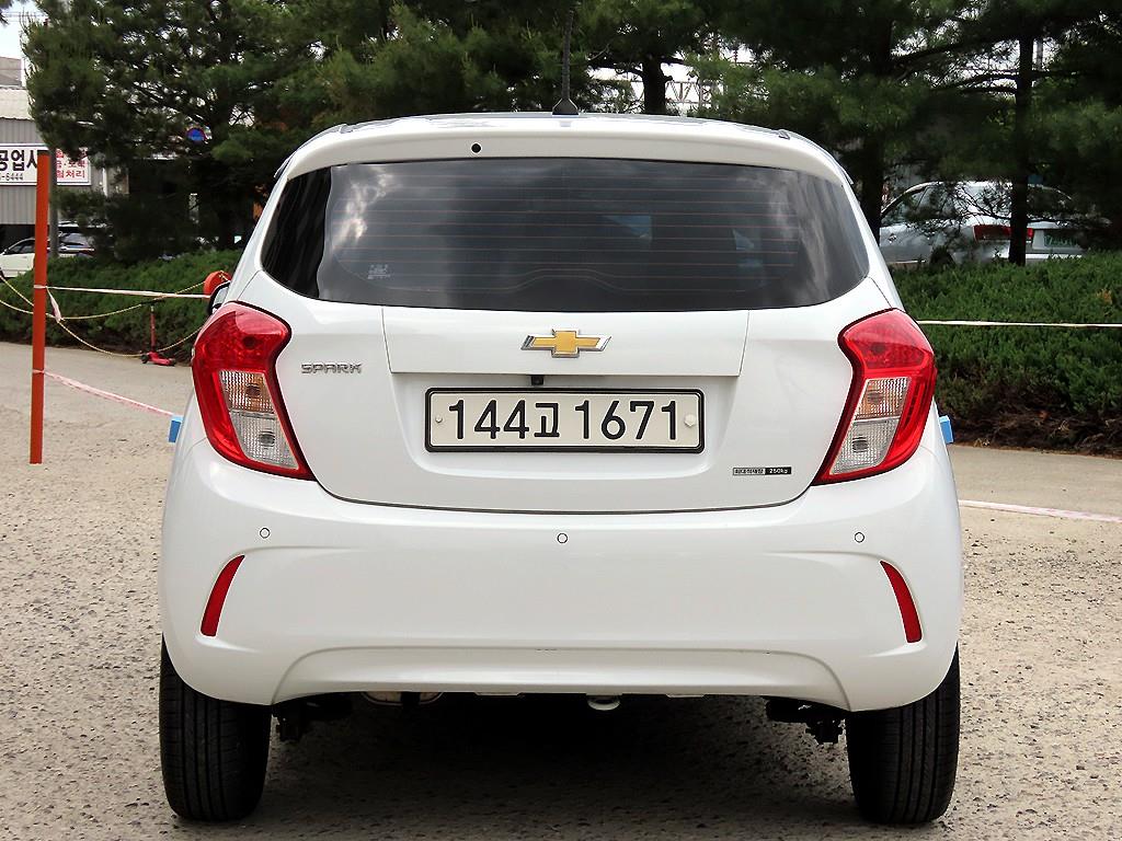 Chevrolet Spark - Vista 4