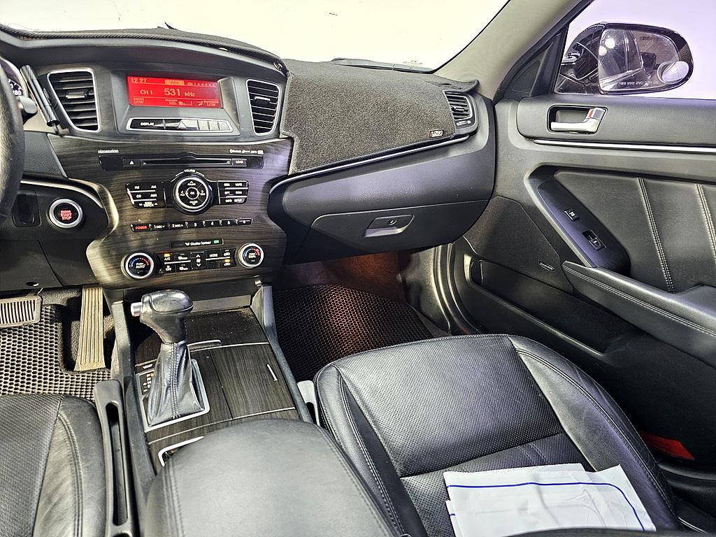 KIA K7 - Vista 10