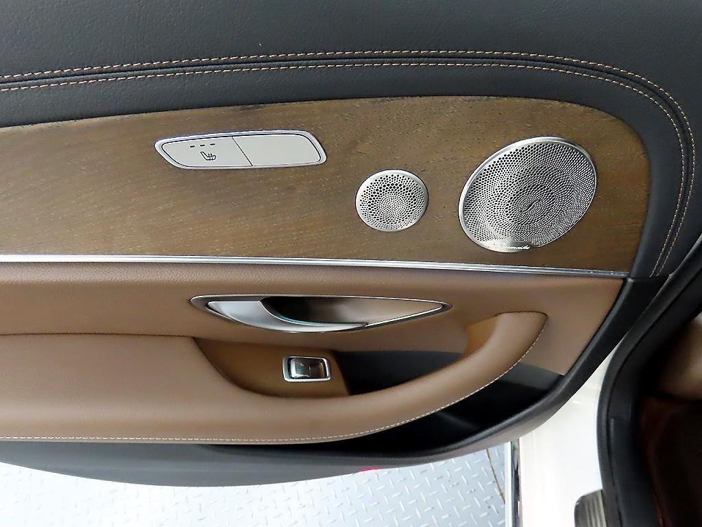 Mercedes Benz E class - Vista 11