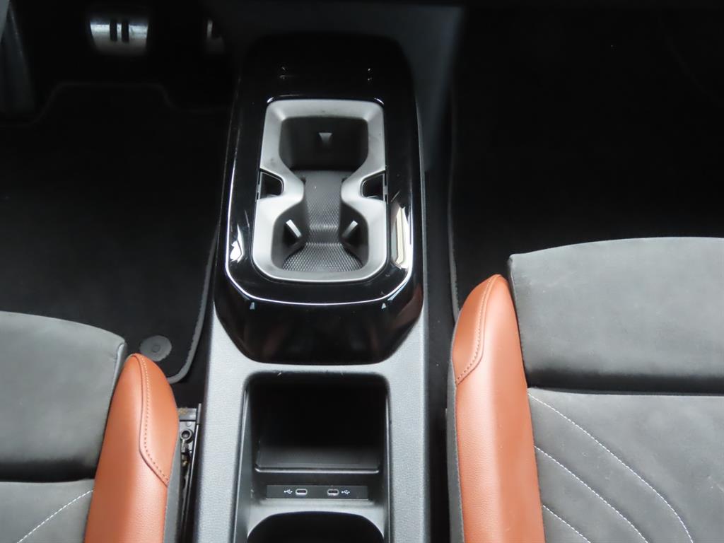 Volkswagen ID.4 2023 Blanco - Importación desde Corea - HF Imports Iquique - Foto 12
