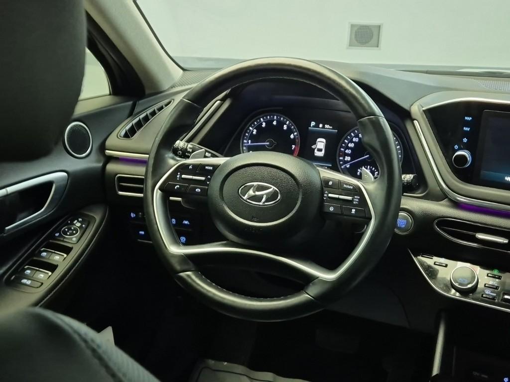 HYUNDAI Sonata - Vista 11