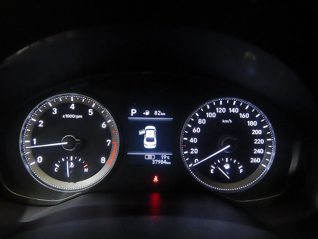 HYUNDAI Grandeur - Vista 9