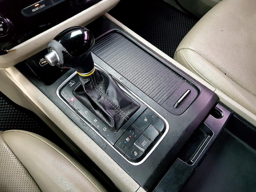 KIA Carnival 2015 Negro - Importación desde Corea - HF Imports Iquique - Foto 13