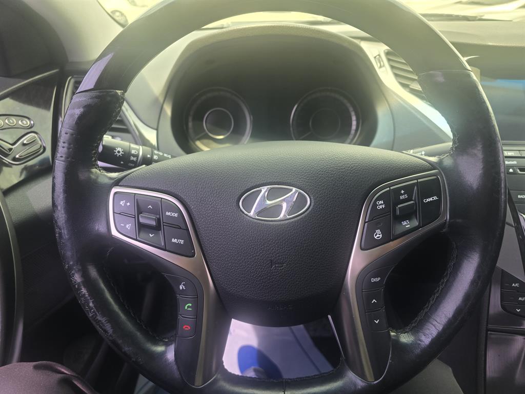 HYUNDAI Grandeur - Vista 9