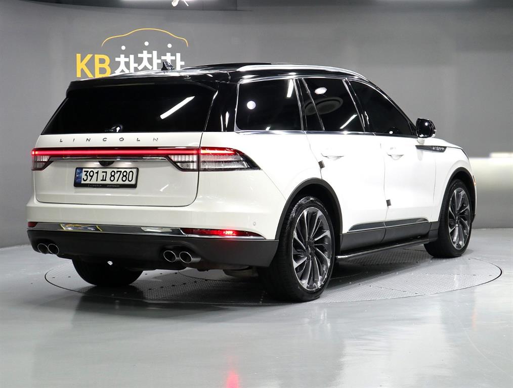 Lincoln Aviator - Vista 3