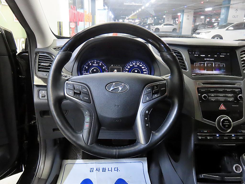 HYUNDAI Grandeur - Vista 8