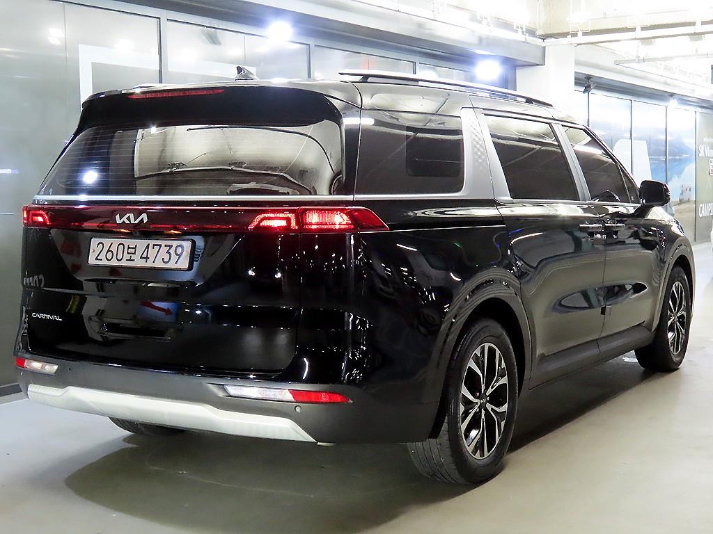 KIA Carnival - Vista 4