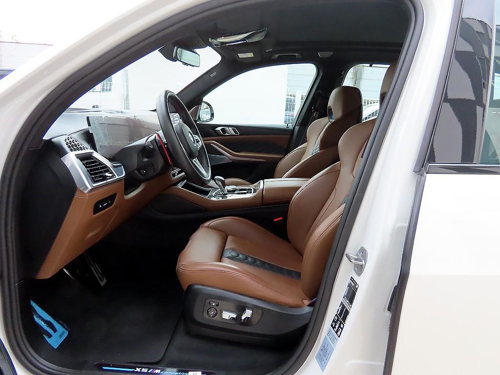BMW X5M - Vista 5