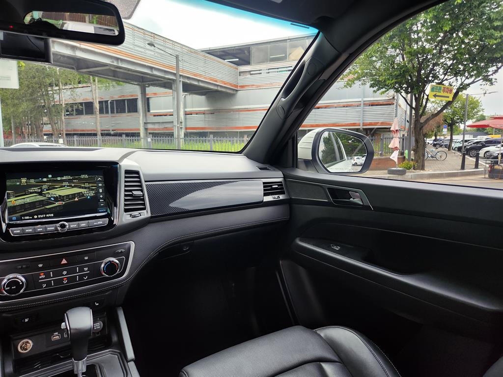 Ssangyong Rexton 2023 Blanco - Importación desde Corea - HF Imports Iquique - Foto 15