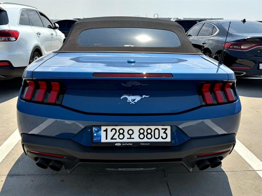 Ford Mustang - Vista 3