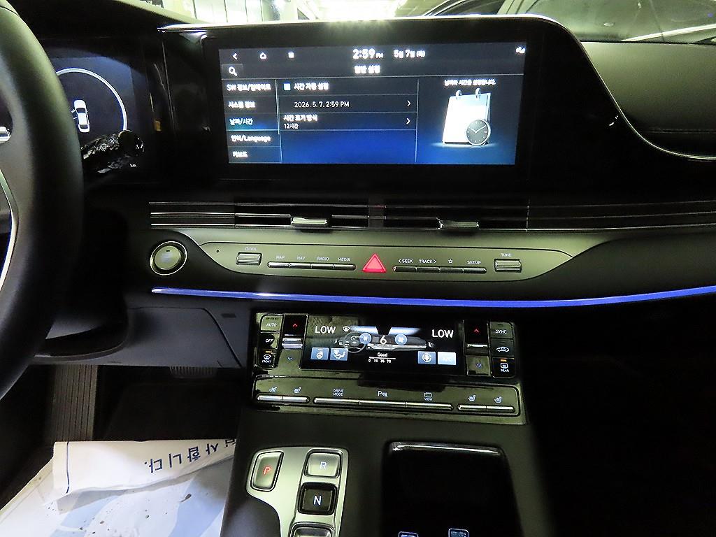HYUNDAI Grandeur - Vista 11