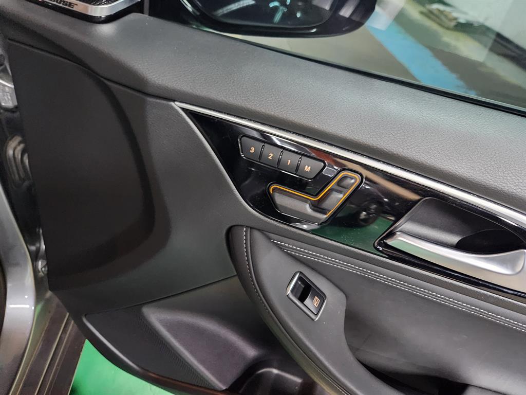 Infiniti Q - Vista 4