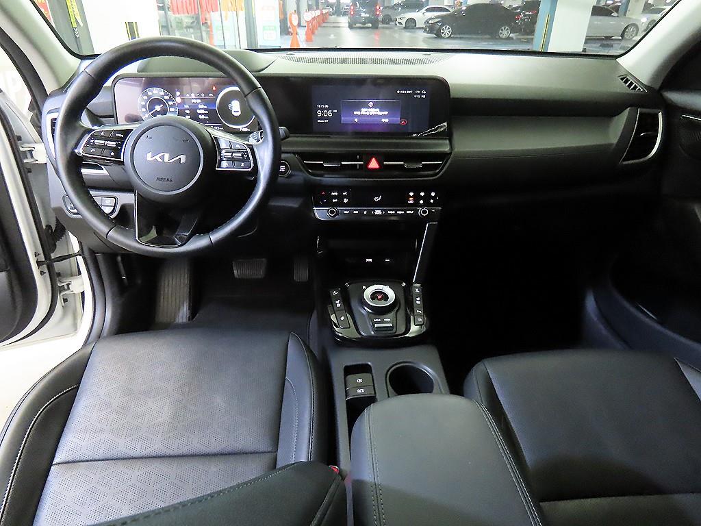 KIA Seltos - Vista 9